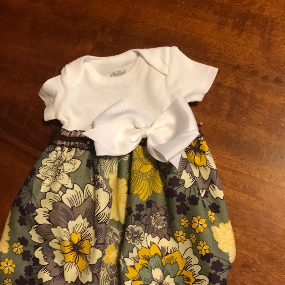 Baby gown